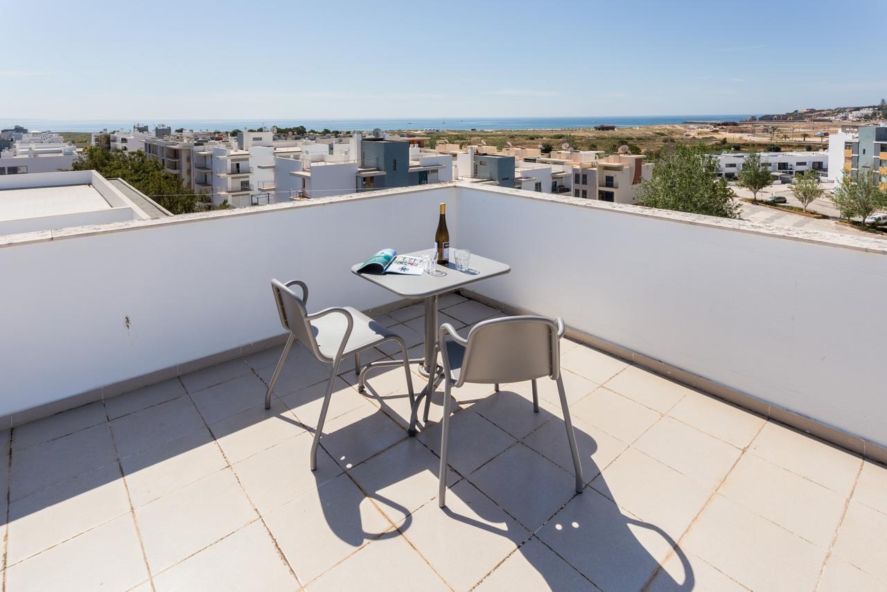 Pedros Apartment By Seewest Lagos Bagian luar foto