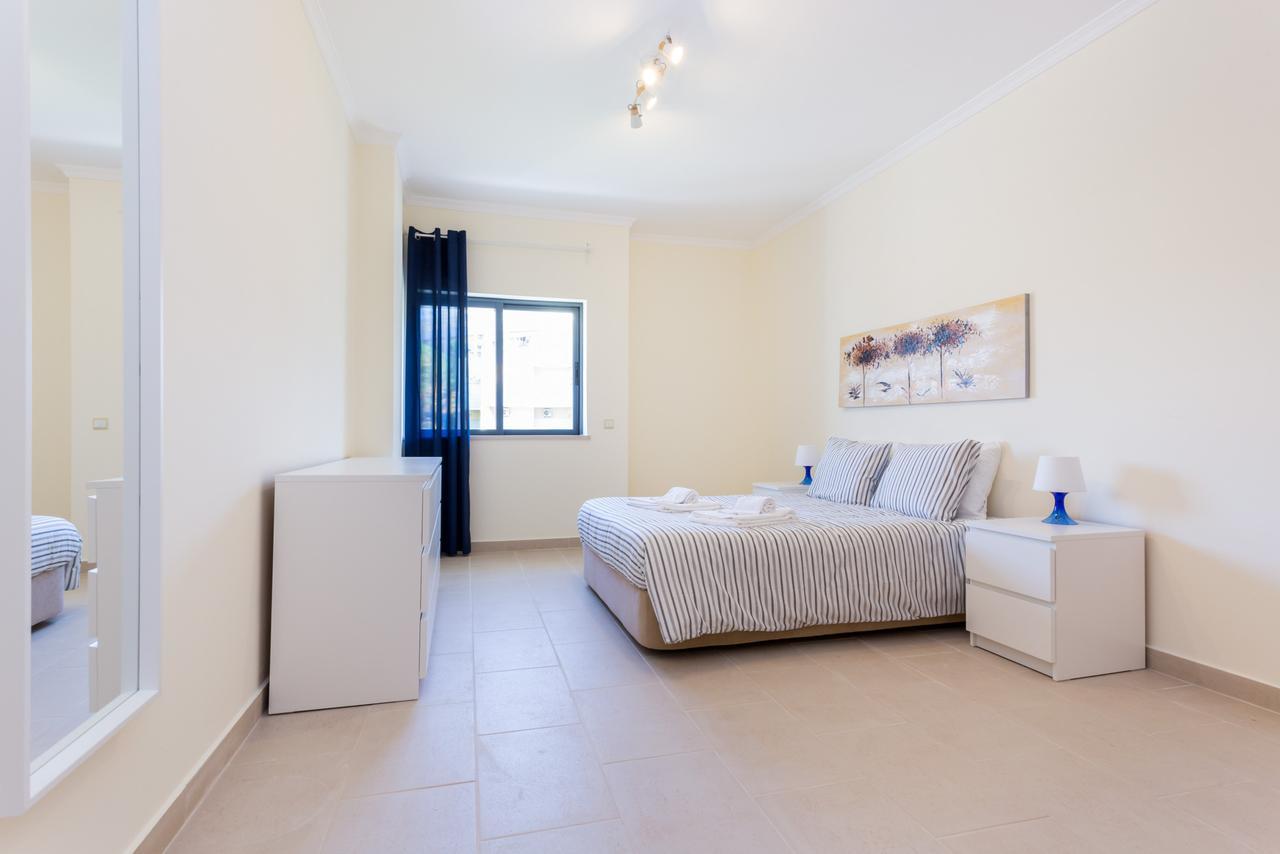 Pedros Apartment By Seewest Lagos Bagian luar foto